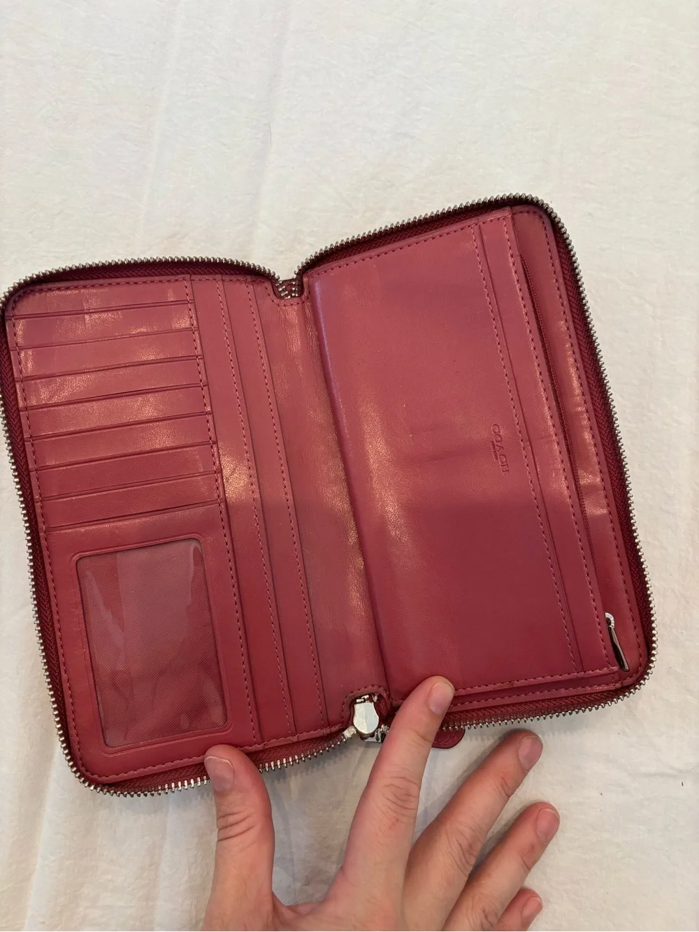 Coach Women's Full Zip Continental Wallet ostrich-embossed leather Vintage!!